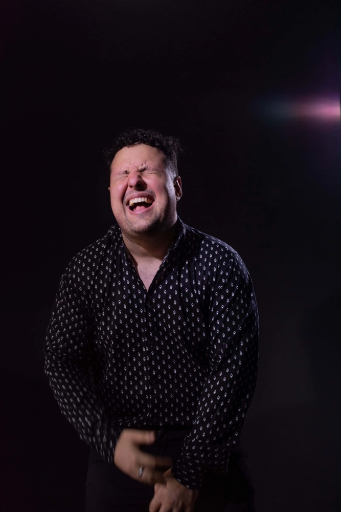 Tomas Flores - Actor