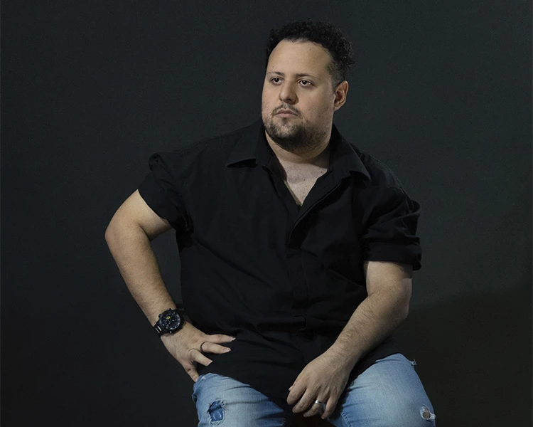 Tomas Flores - Actor